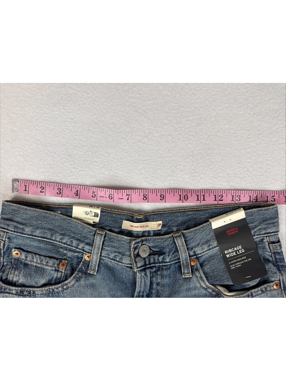 Levi's Women's Wide Leg Blue Jeans - Picture 8 of 14
